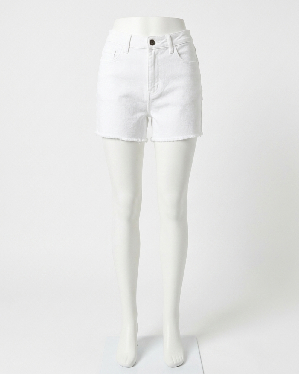 NEW GRACE AND LACE casual colored denim shorts in white